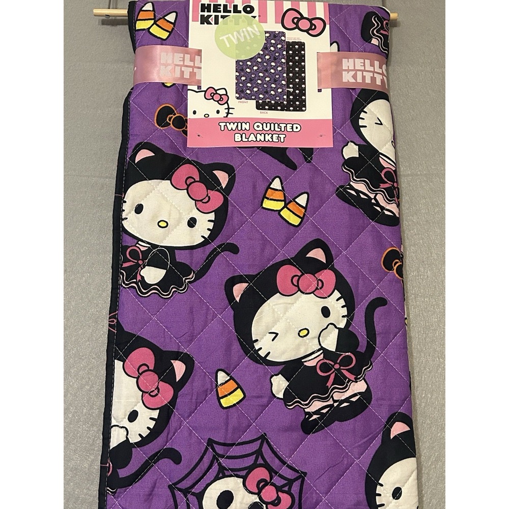 Hello Kitty Halloween Purple/Black Lolita Reversible Twin Size Quilt New w/Tags